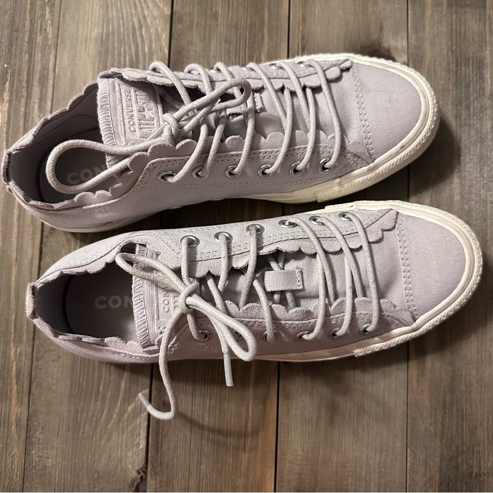 Converse Chuck Taylor All-Star Frilly Thrills Low Tops